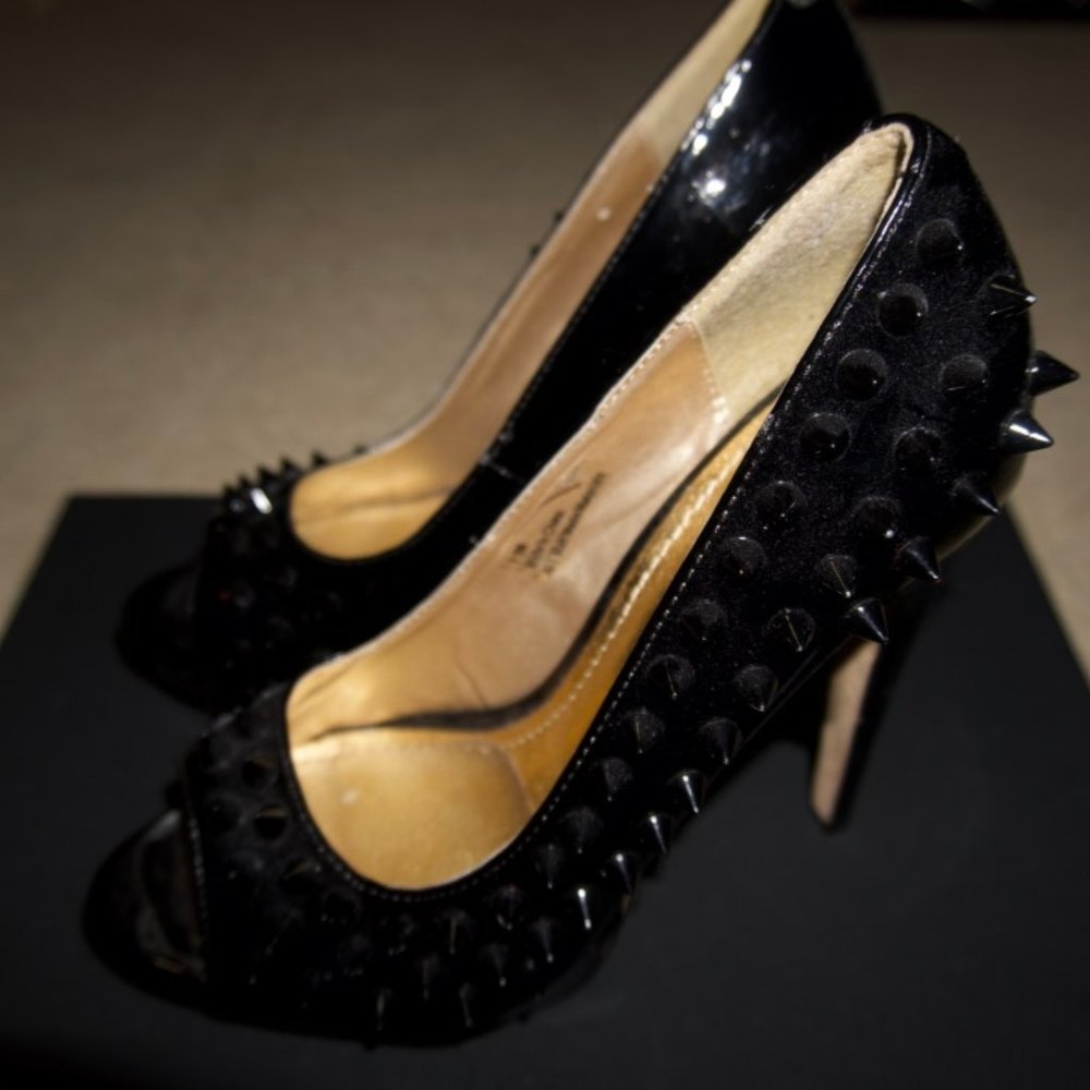 Heels - Picture 5 of 8